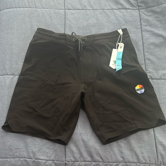 Vissla boardshorts - Picture 1 of 6